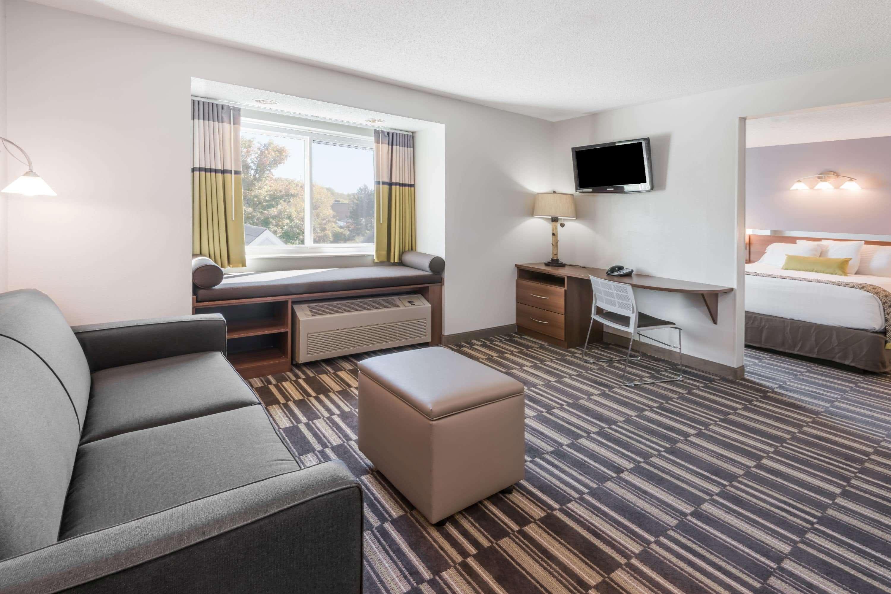 Microtel By Wyndham Victor Εξωτερικό φωτογραφία
